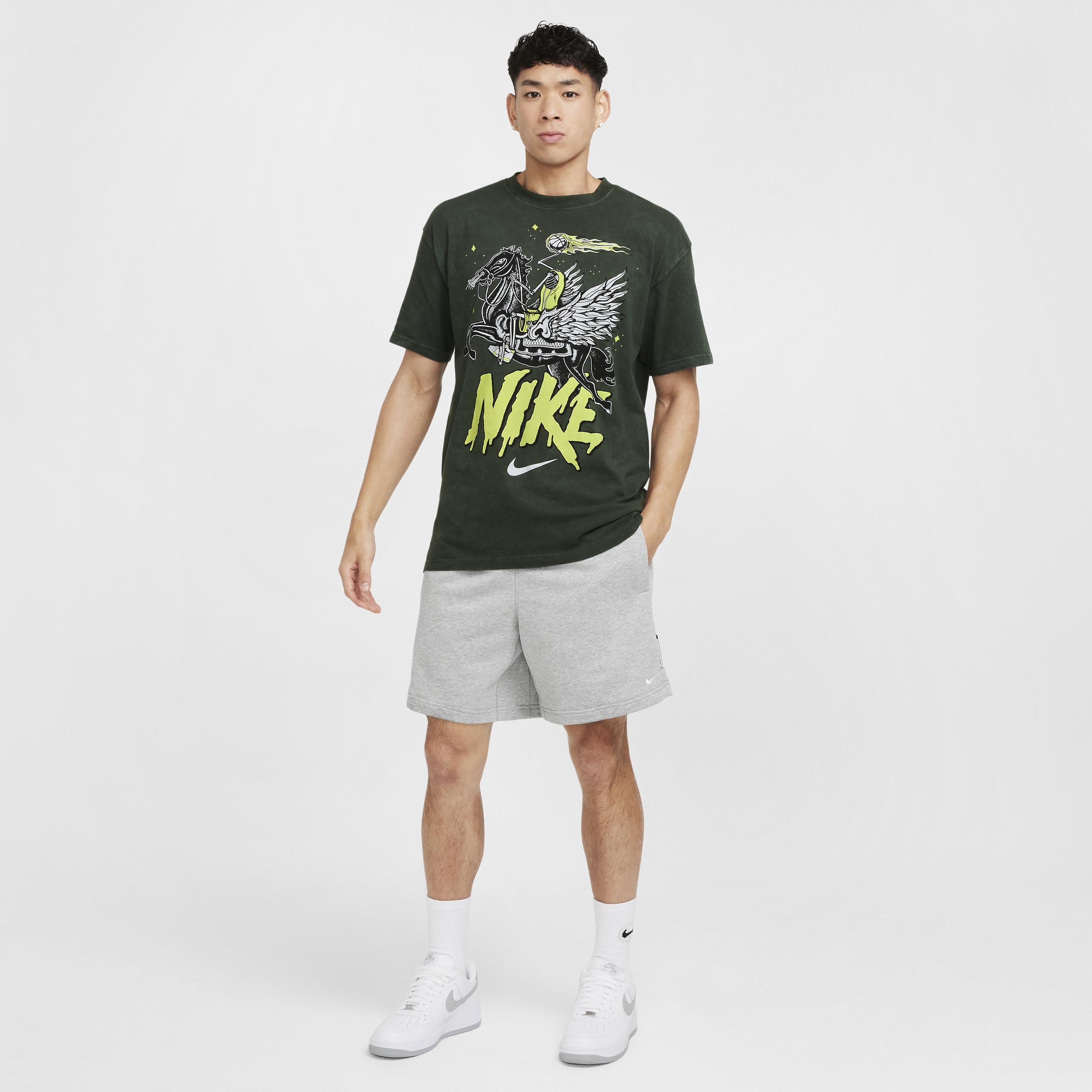 Nike Men's Max90 Basketball T-Shirt Product Image