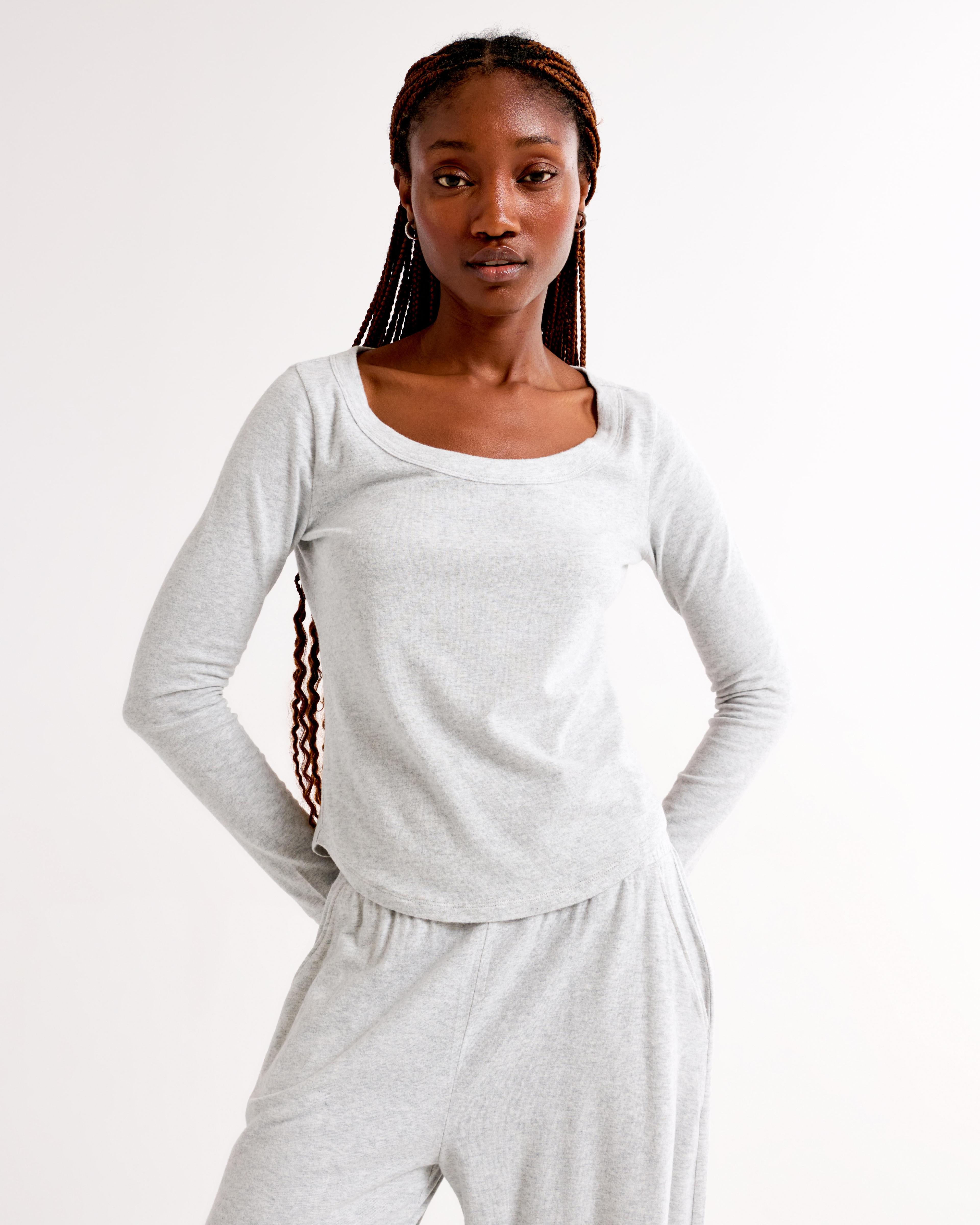 Long-Sleeve Cozy Lounge Knit Tuckable Scoopneck Tee Product Image