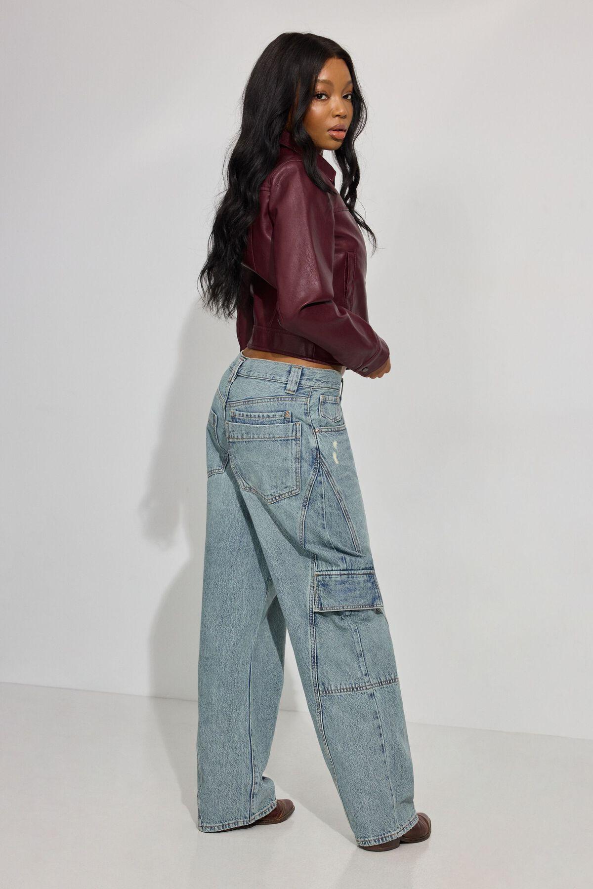 Low Rise Baggy Cargo Jeans Product Image