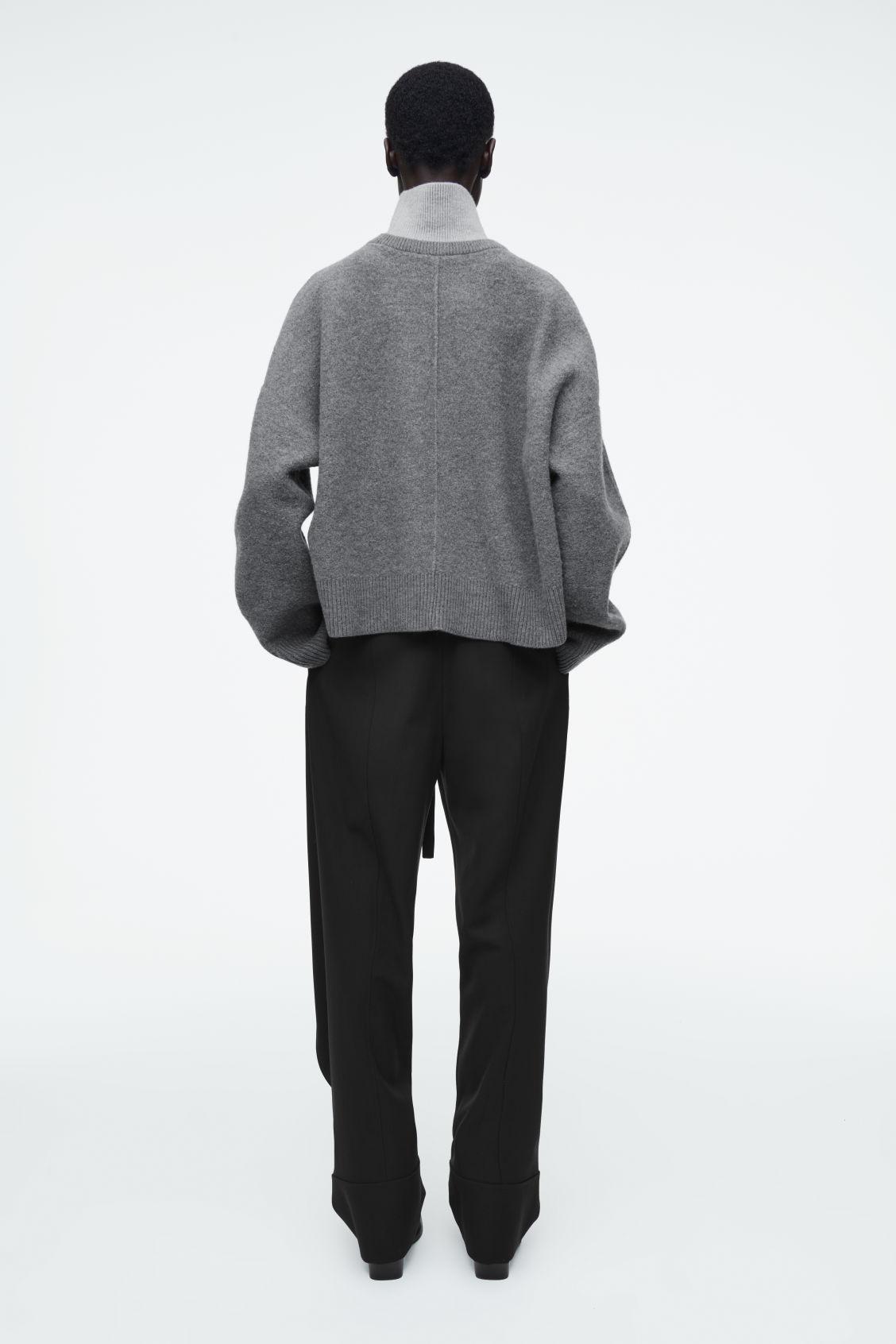 COLOUR-BLOCK LAYERED WOOL JUMPER Product Image