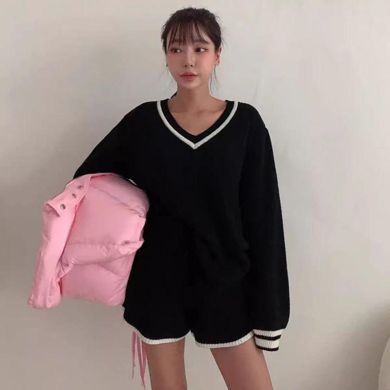 Set: Long-Sleeve V-Neck Contrast Trim Sweater + High Waist Shorts Product Image