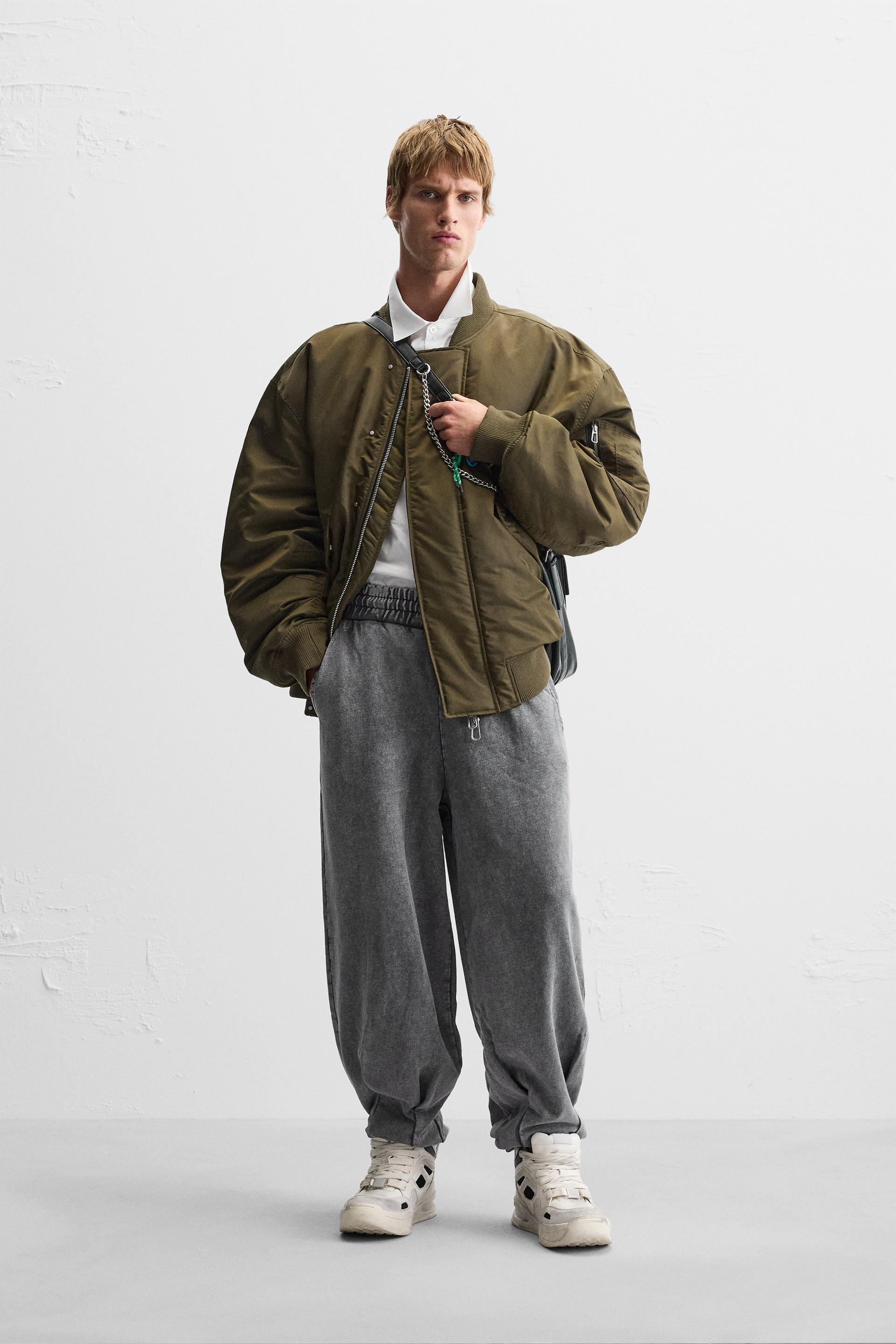 OVERSIZED WASHED JOGGER PANTS Product Image