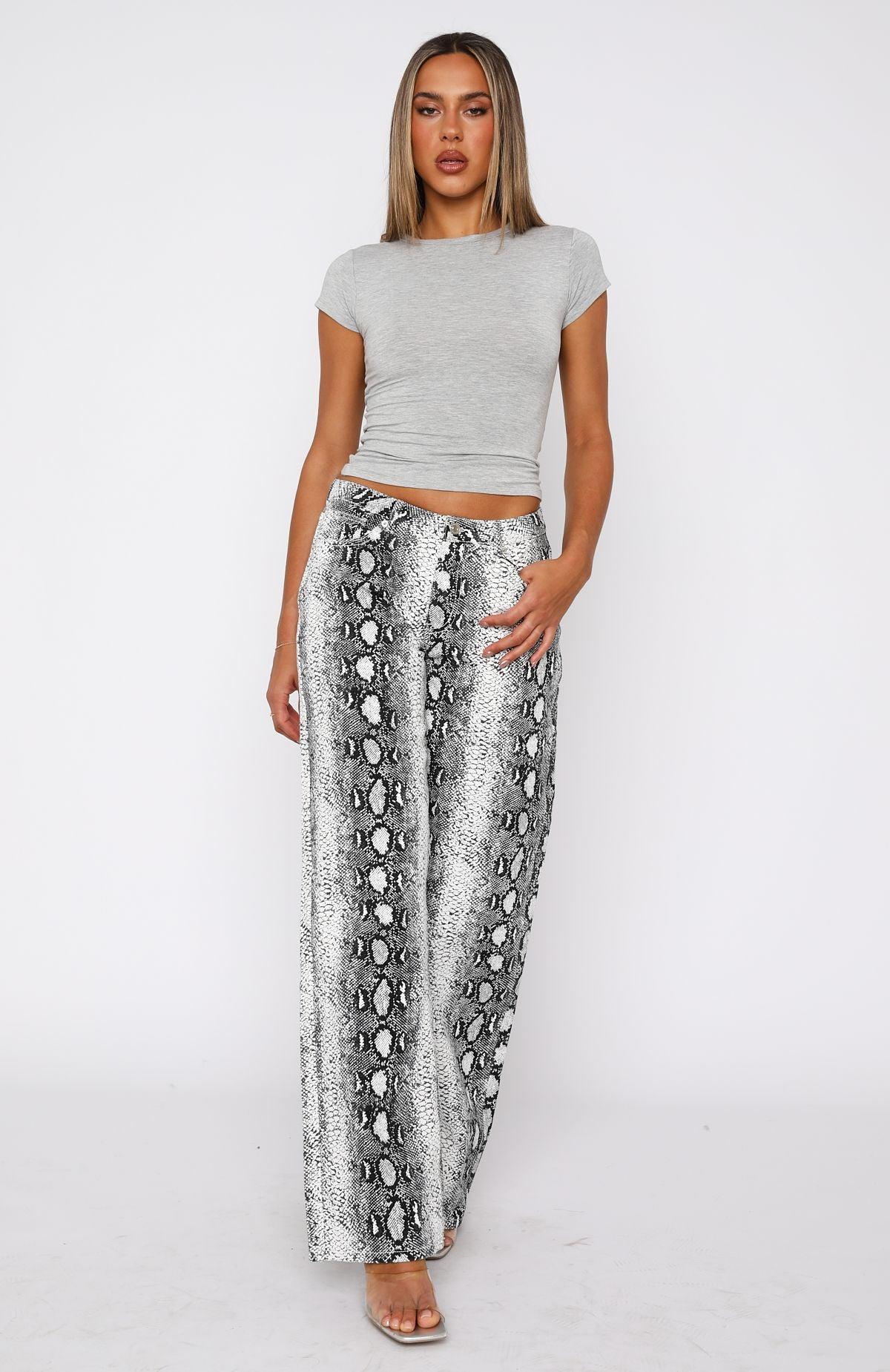 Alora Low Rise Wide Leg Jeans Snake Product Image