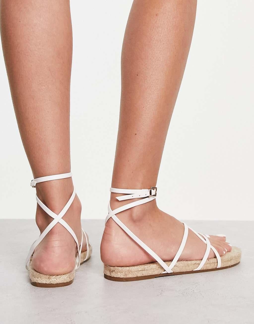 ASOS DESIGN Jamila toe loop espadrille in white Product Image