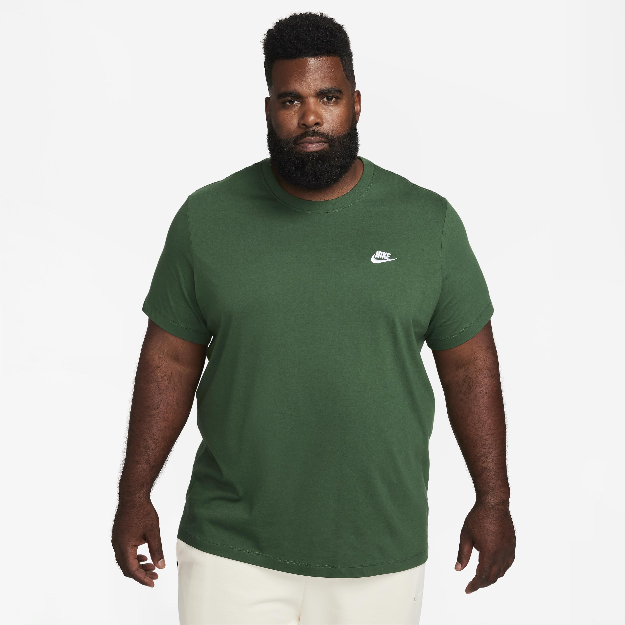 Men's Nike Sportswear Club T-Shirt Product Image