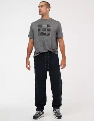 AE 24/7 Relaxed Pant Product Image