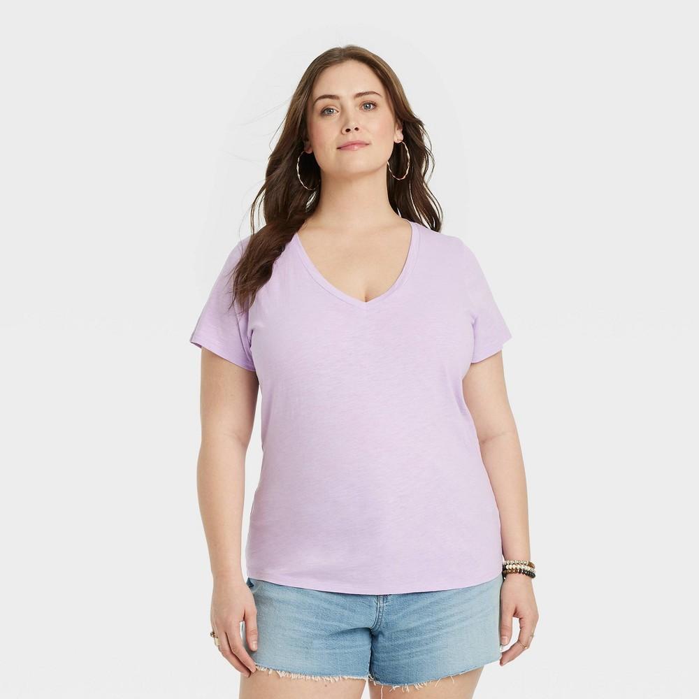 Womens Fitted Short Sleeve V-Neck T-Shirt - Universal Thread Purple 1X Product Image