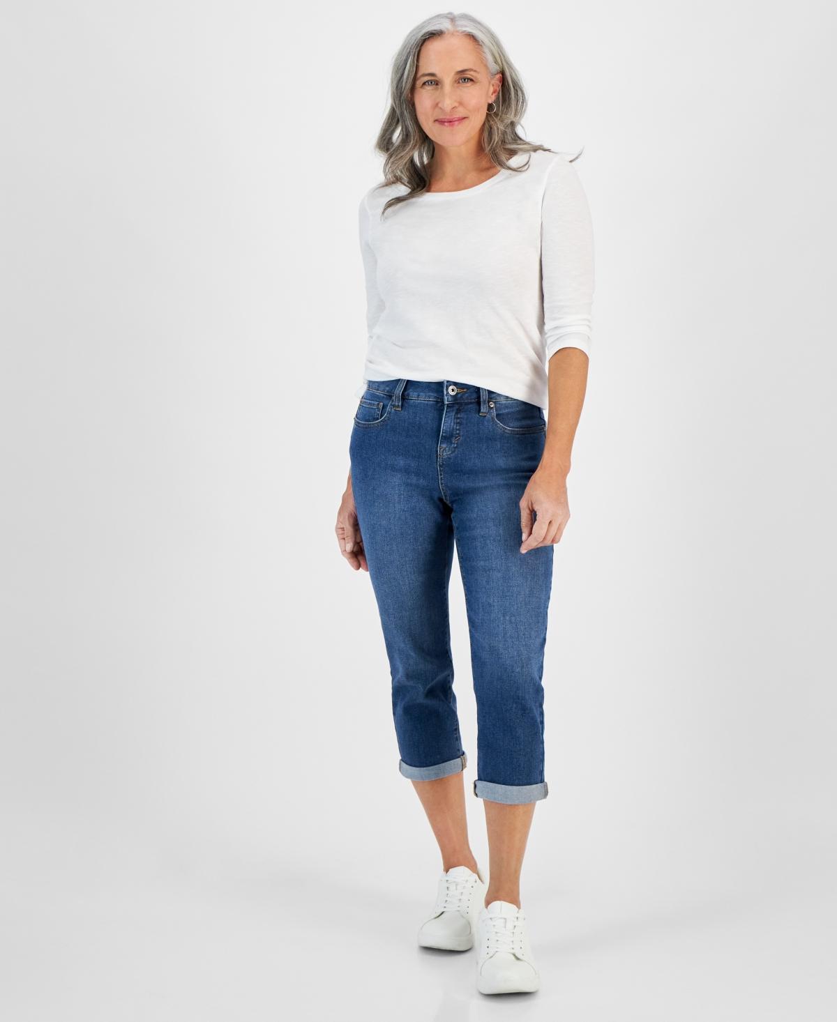 Women's Mid-Rise Curvy Capri Jeans, Created for Macy's Product Image