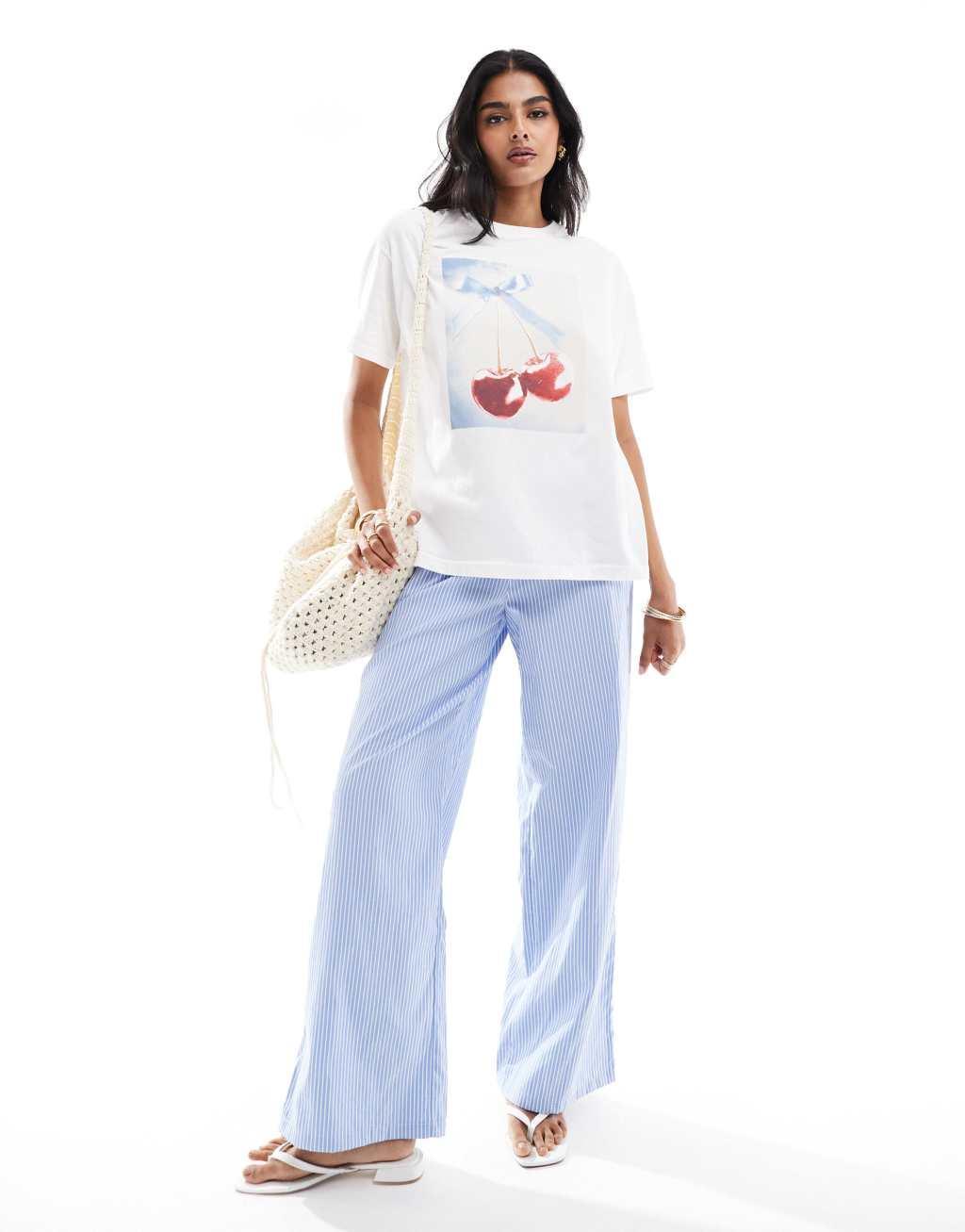 Pull&Bear cherry bow graphic tee in white Product Image