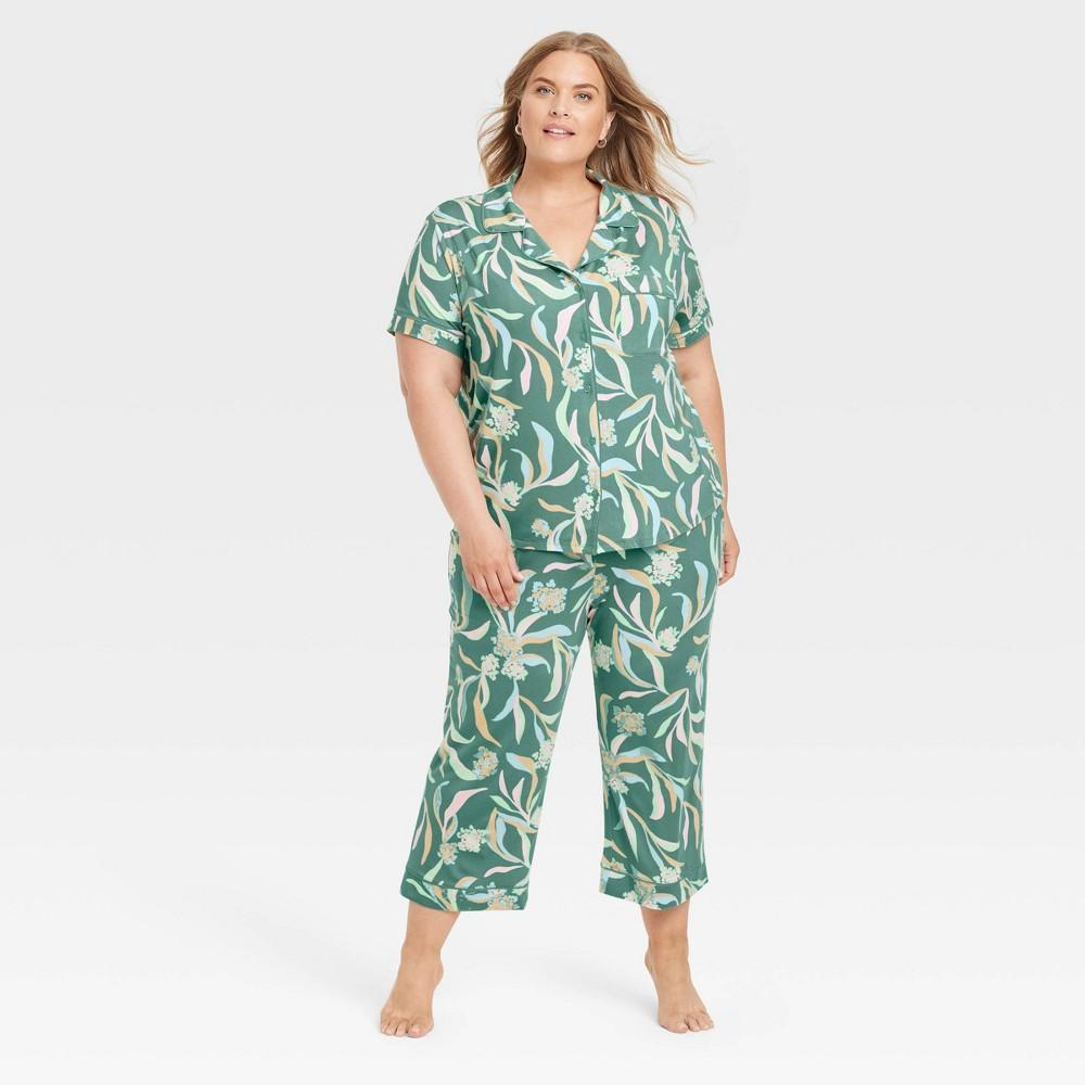 Womens Cloud Knit Short Sleeve Notch Collar Top and Cropped Pants Pajama Set - Auden /Floral 1X Product Image