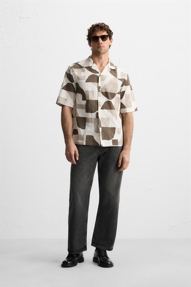 GEOMETRIC PRINT SHIRT Product Image