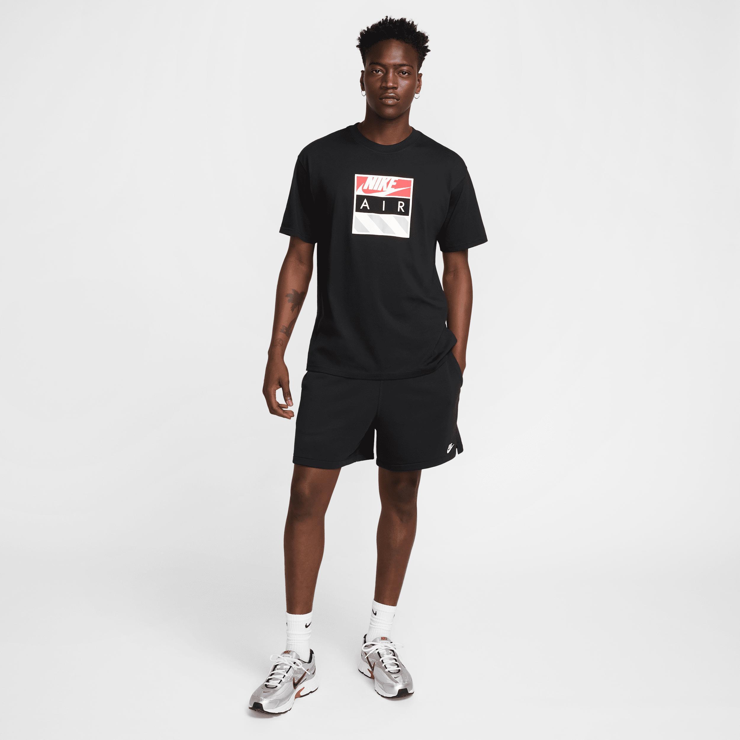 Nike Sportswear Men's Max90 T-Shirt Product Image