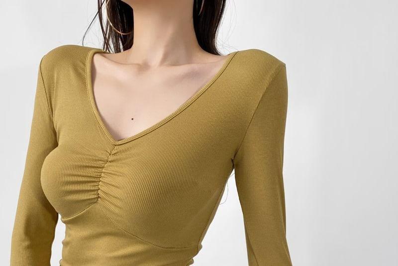 Long-Sleeve V-Neck Plain Shirred Ribbed T-Shirt Product Image