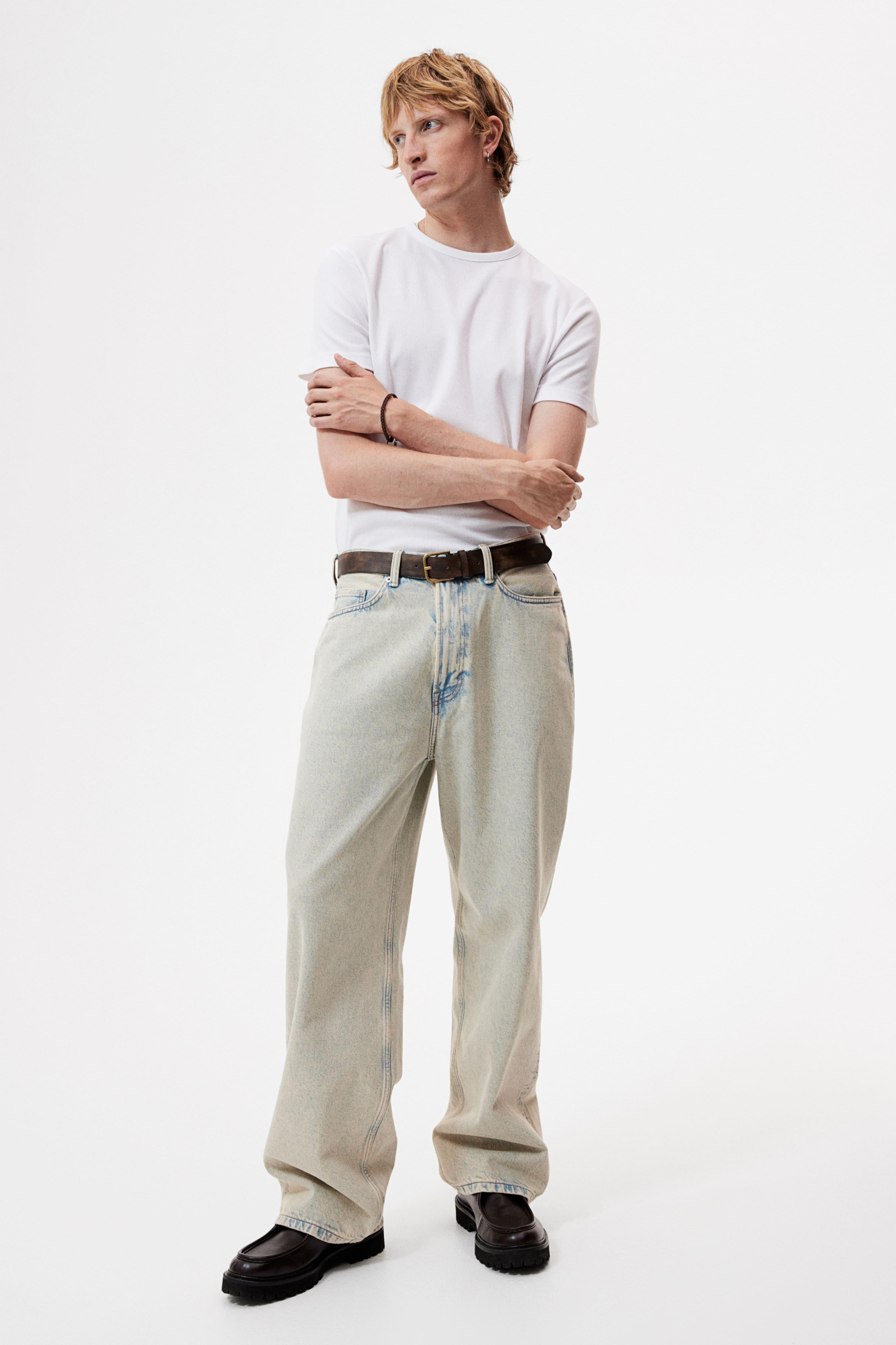 Baggy Jeans Product Image