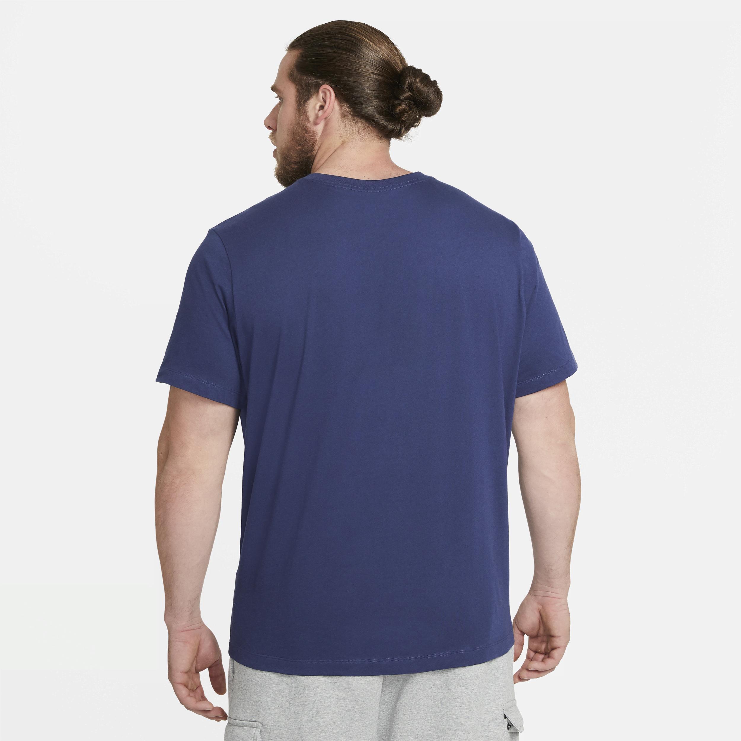 Nike Sportswear Club T-Shirt Product Image