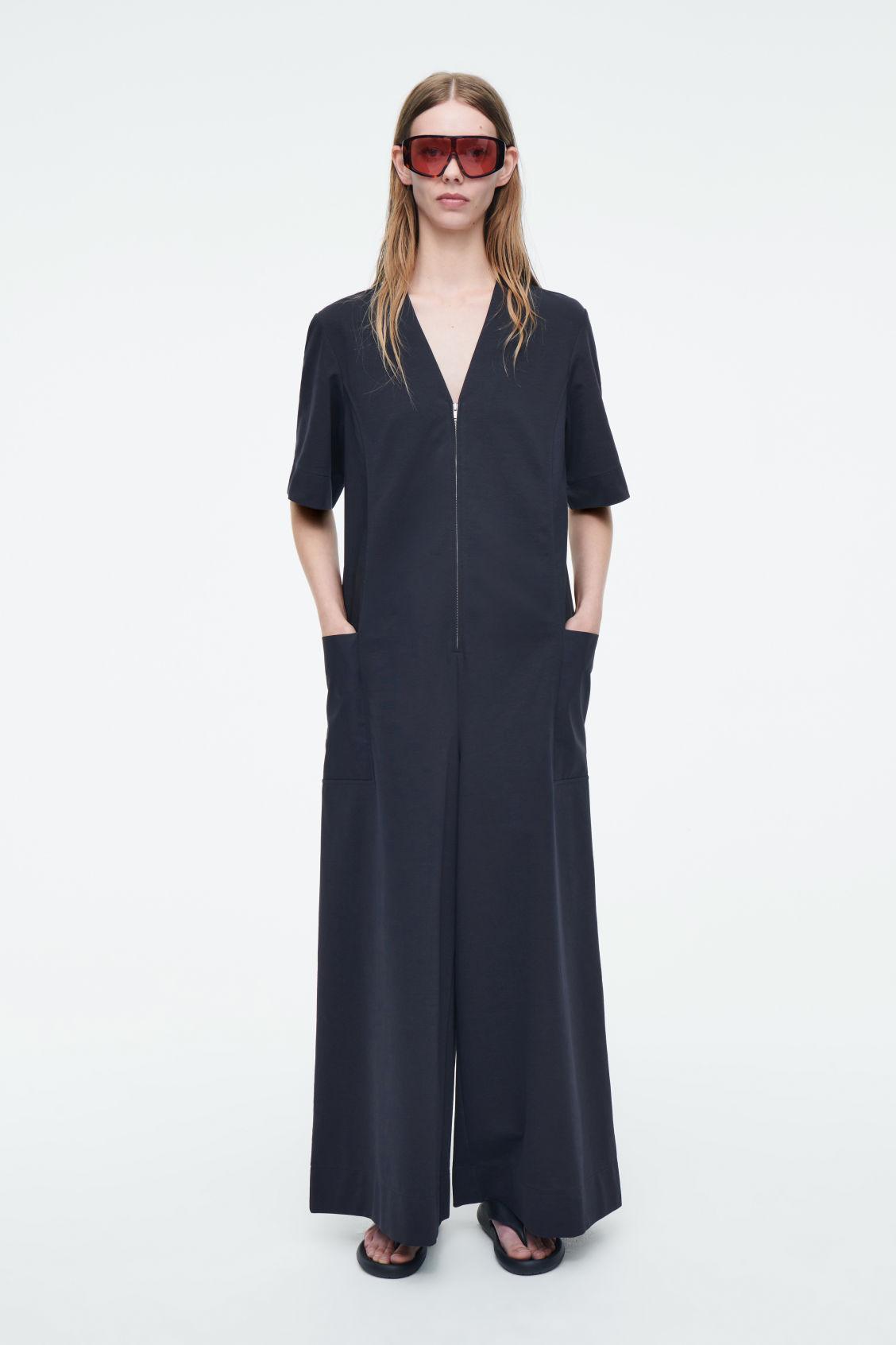 PANELED V-NECK JUMPSUIT Product Image