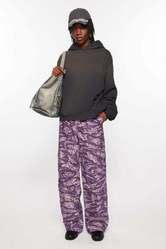 Cargo print trousers Product Image