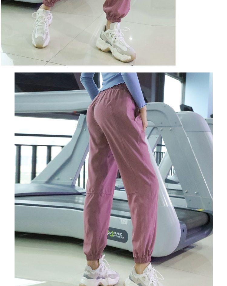 Crop Sweatpants Product Image