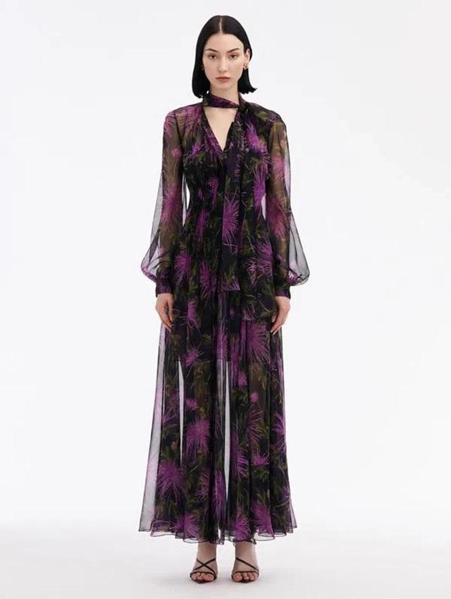 OSCAR DE LA RENTA Chrysanthemum Chiffon Maxi Dress In Purple/navy Product Image