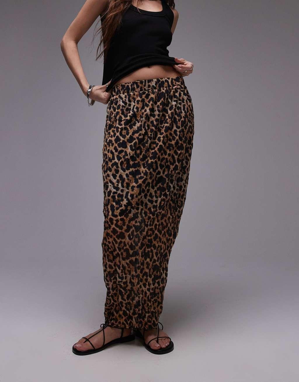 Topshop crinkle jersey midaxi skirt in leopard print Product Image