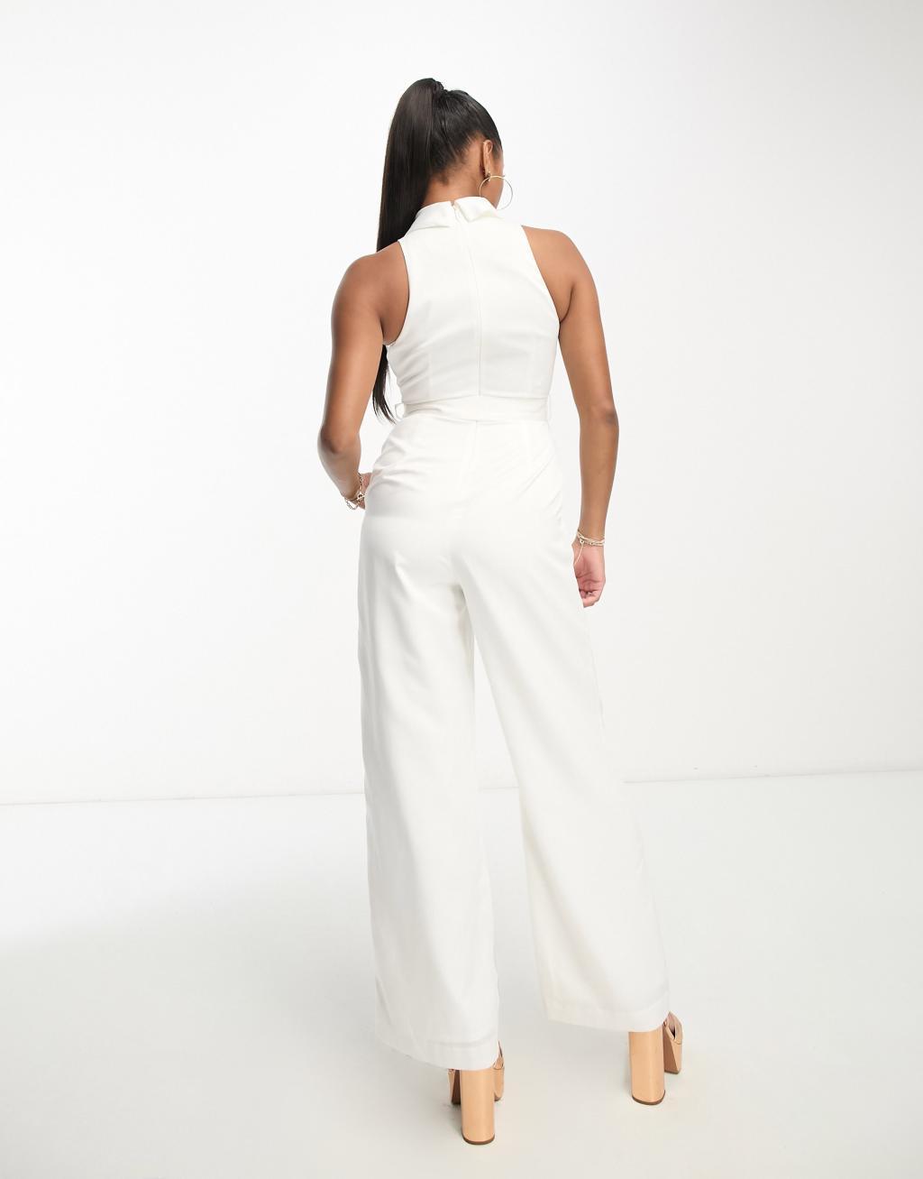 Ever New Petite sleeveless jumpsuit with belt in ivory Product Image