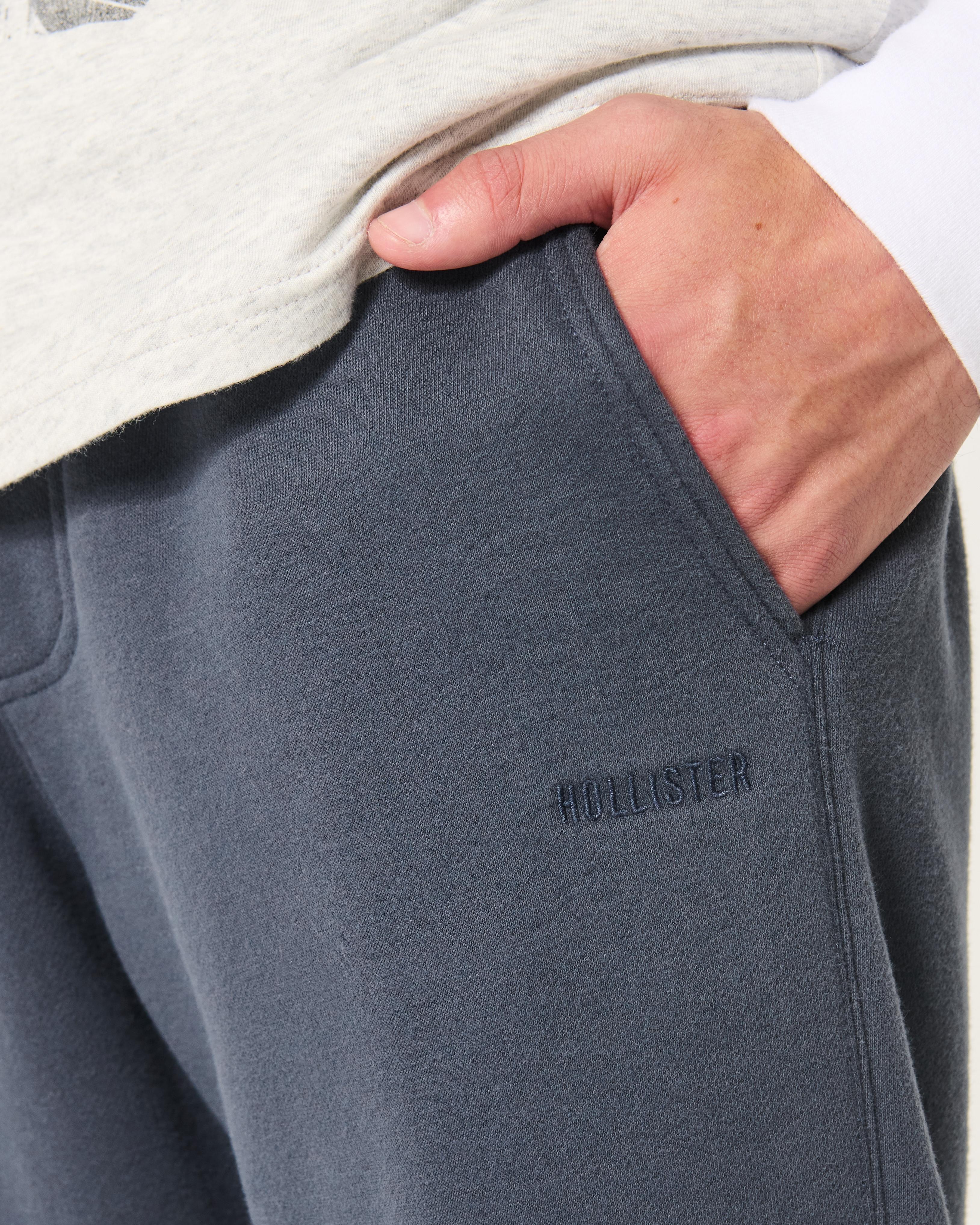 Relaxed Fleece Logo Joggers Product Image