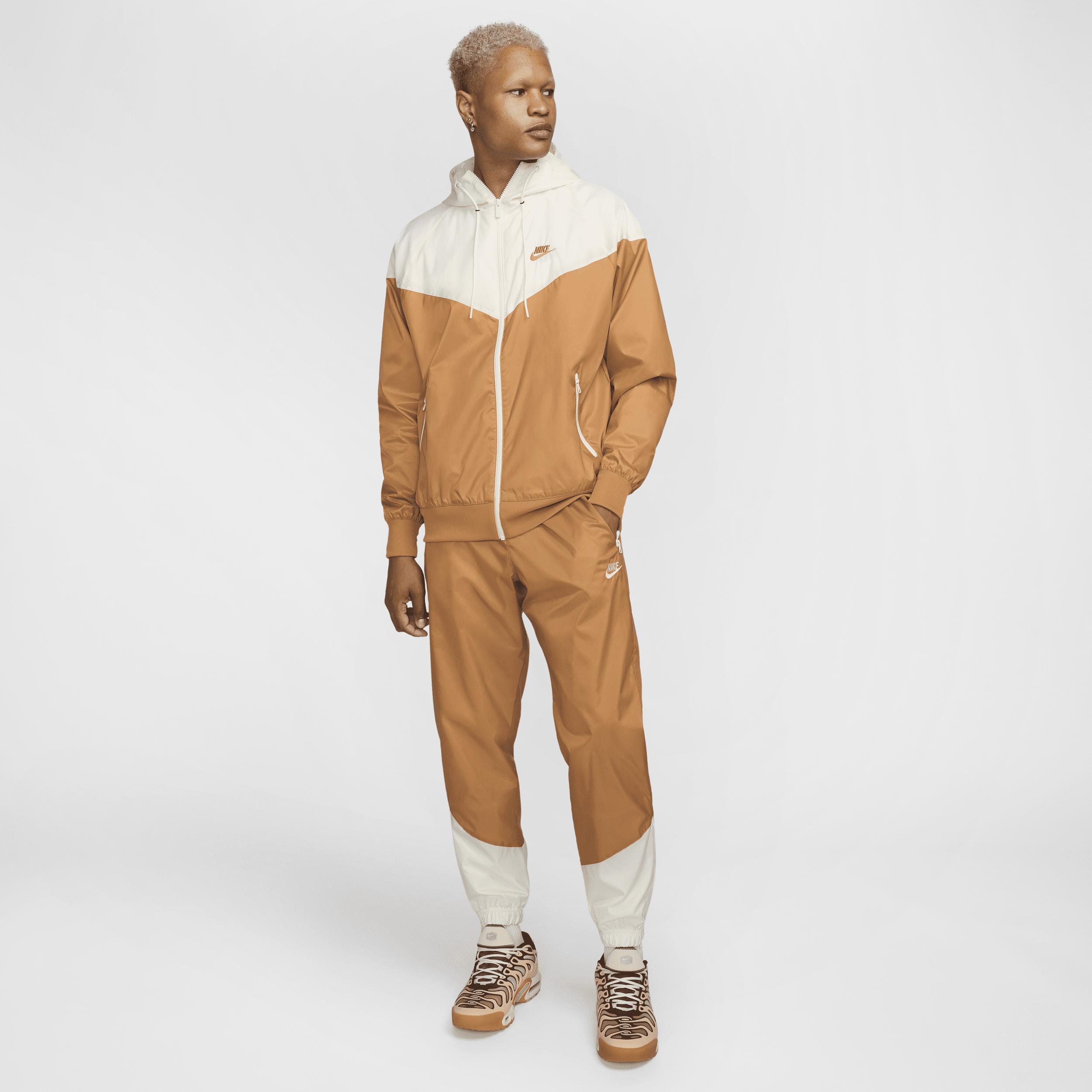 Nike Men's Windrunner Woven Lined Pants Product Image