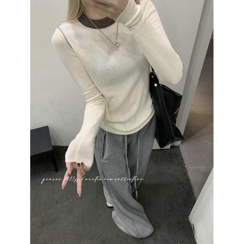 Long-Sleeve Crewneck Plain Knit Top Product Image