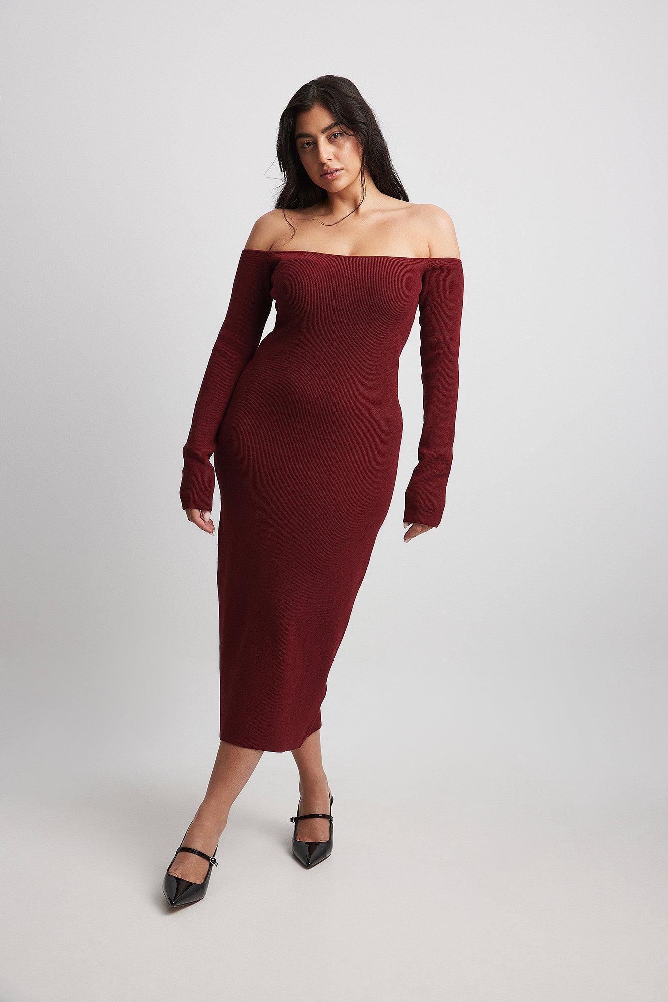 Offshoulder Knitted Midi Dress Product Image