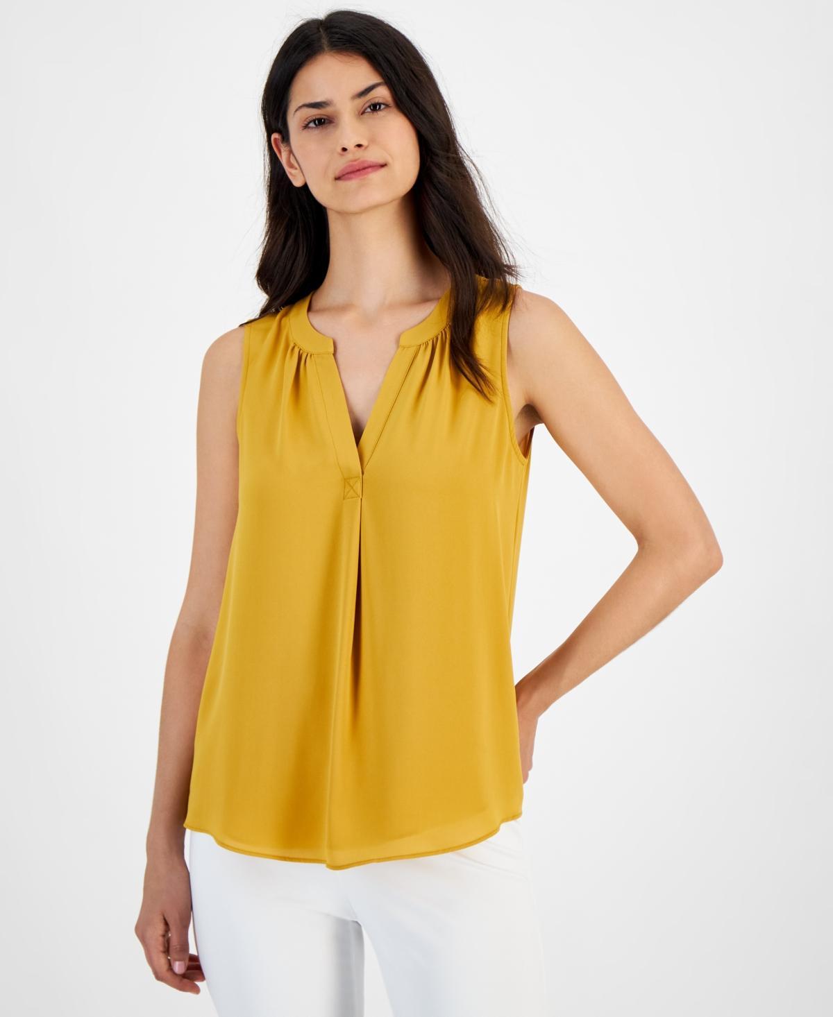 Women's Split-Neck Sleeveless Top Product Image