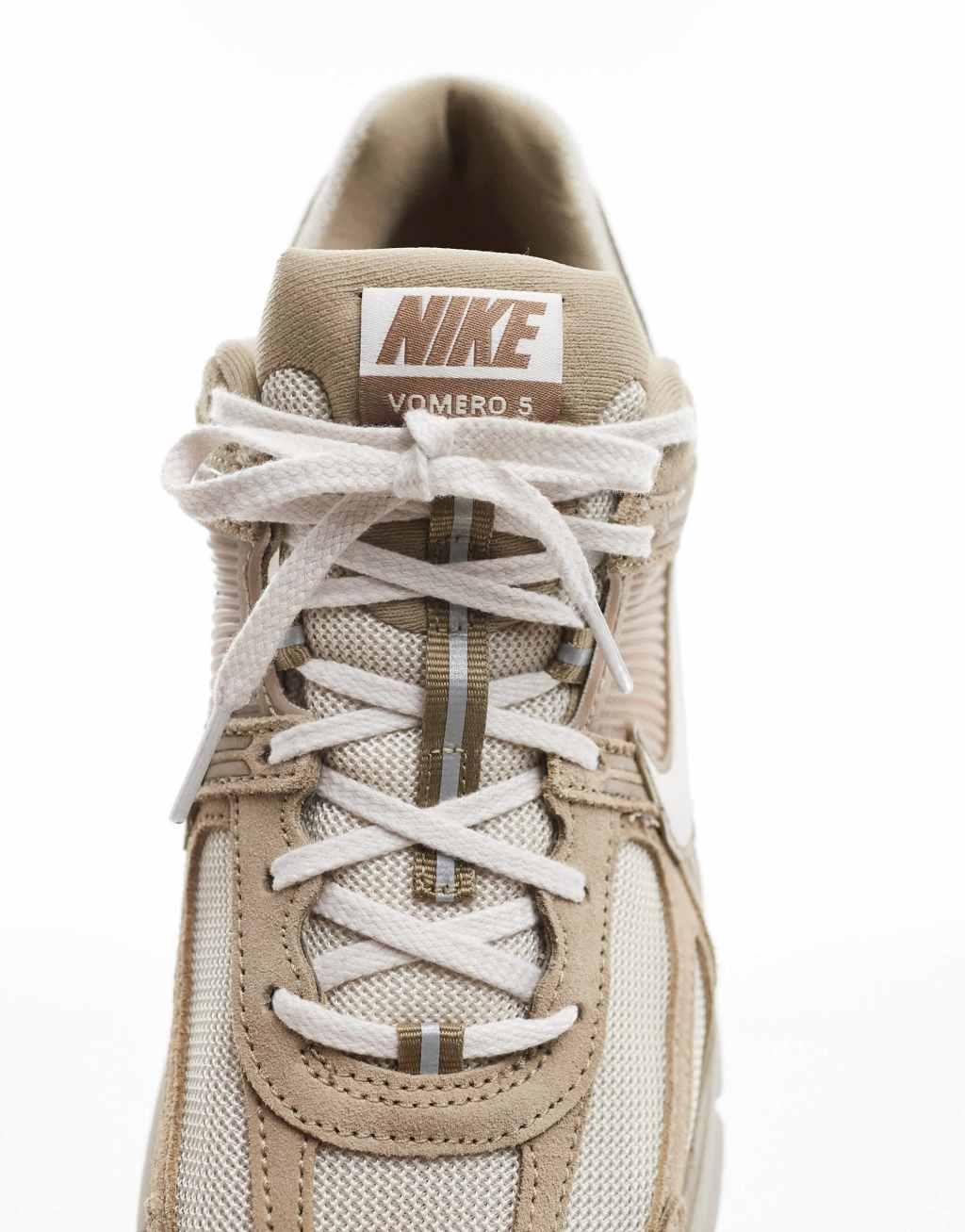 Nike Zoom Vomero 5 sneakers in khaki and beige Product Image