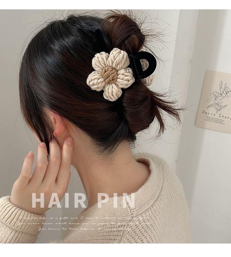 Yarn Flower Hair Clip Product Image