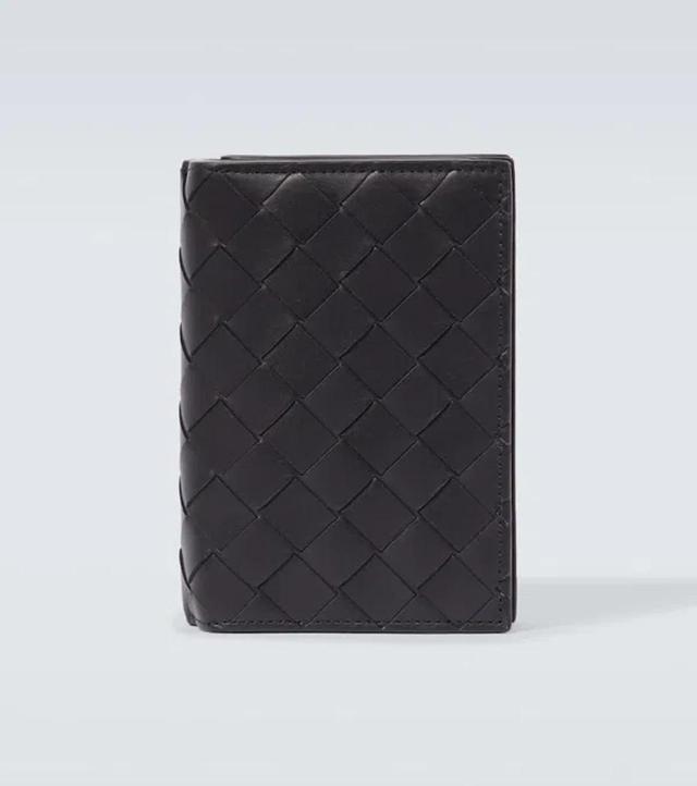 Intrecciato Medium Leather Bi-fold Wallet In Black Product Image