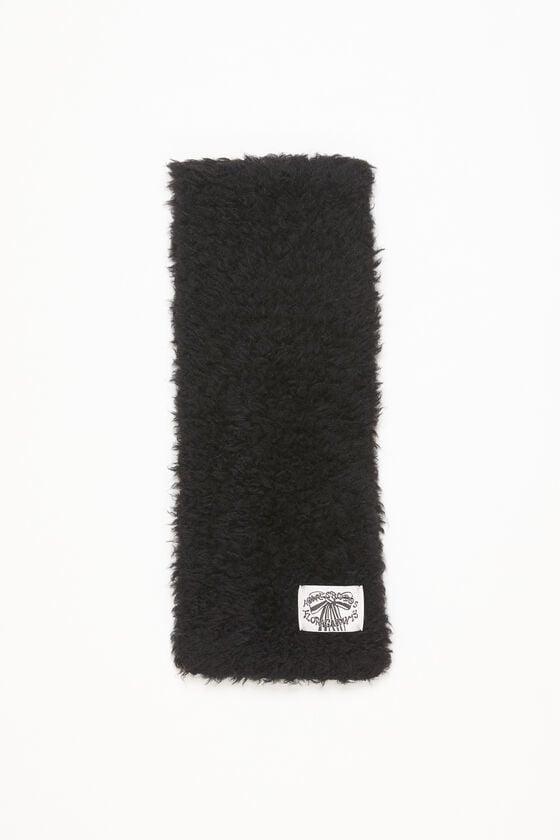 Fluffy scarf - Narrow Product Image