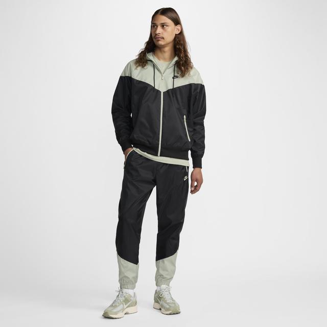 Nike Men's Windrunner Woven Lined Pants Product Image