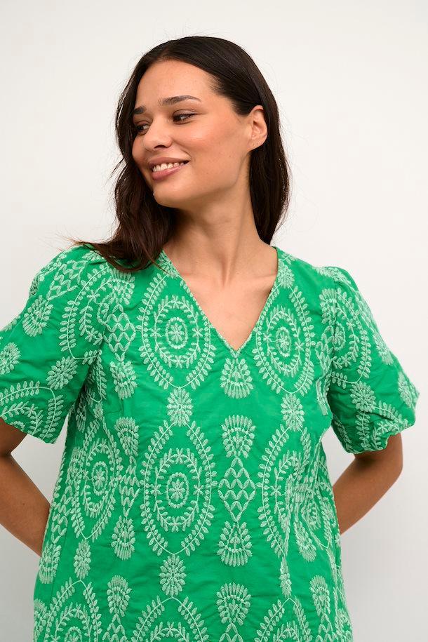 CUtia Blouse with embroidery Product Image