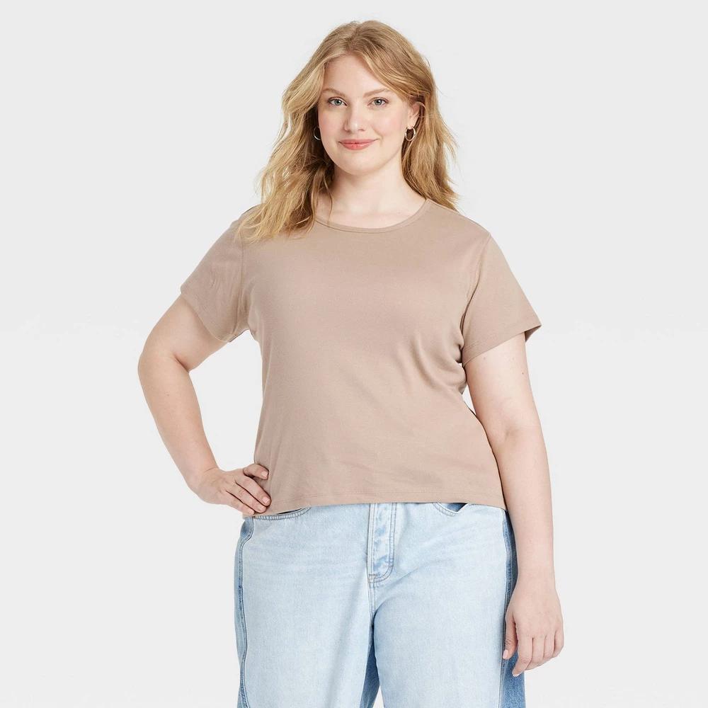 Womens Short Sleeve T-Shirt - Universal Thread Taupe 1X product image