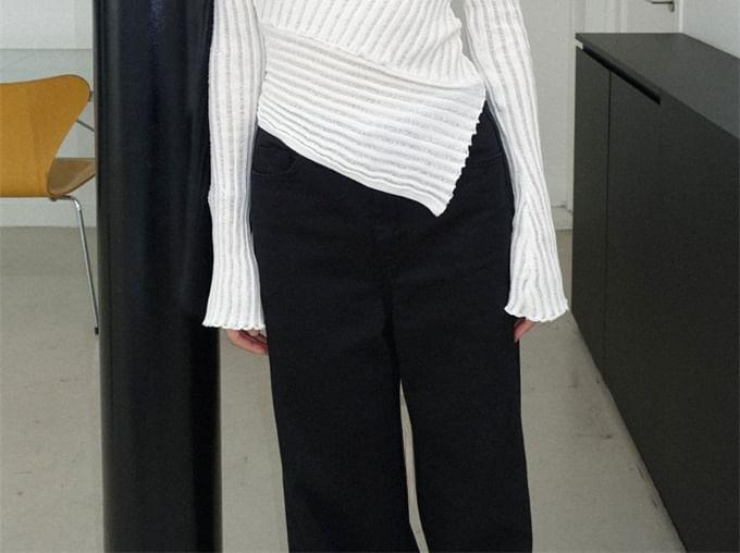 Off-Shoulder Plain Asymmetrical Ribbed Sweater Product Image