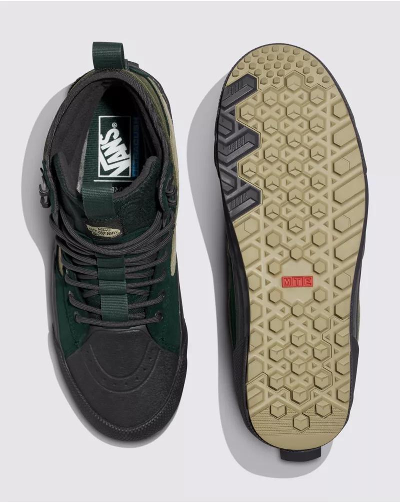 MTE Sk8-Hi GORE-TEX Insulated Shoe Product Image