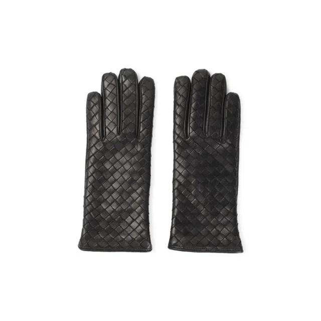 Intrecciato Gloves In Black Product Image