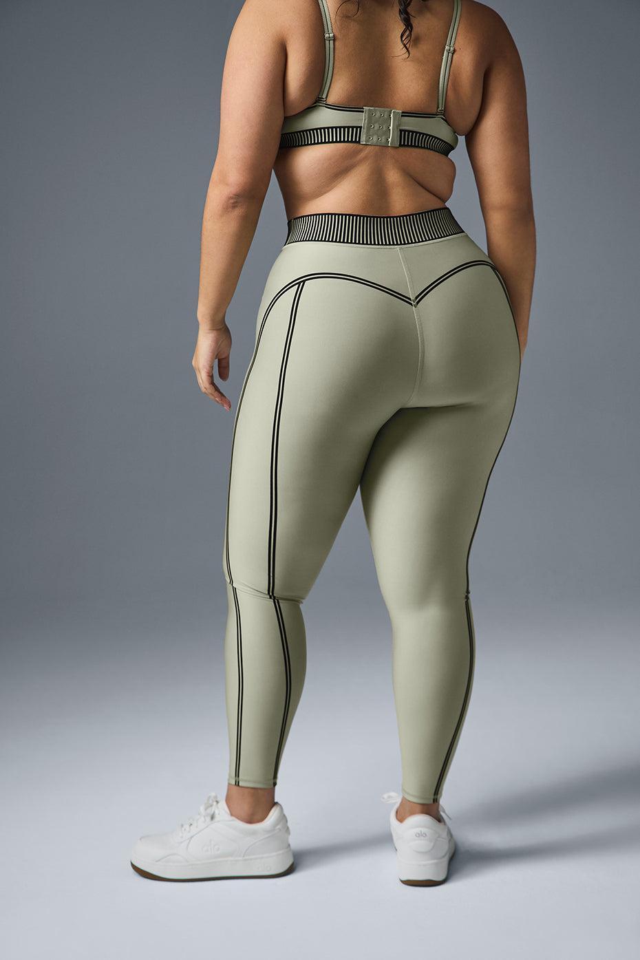 Airlift High-Waist 7/8 Line Up Legging - Limestone Female Product Image