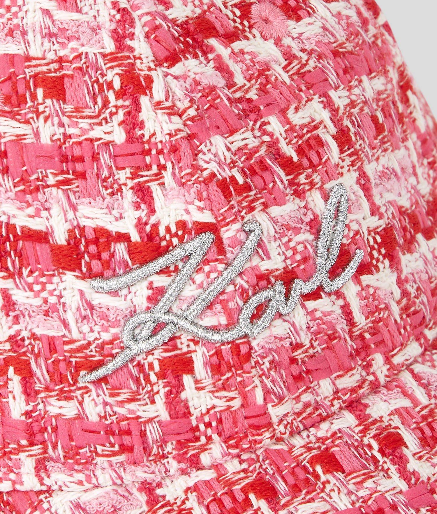 K/SIGNATURE BOUCLÉ CAP Product Image