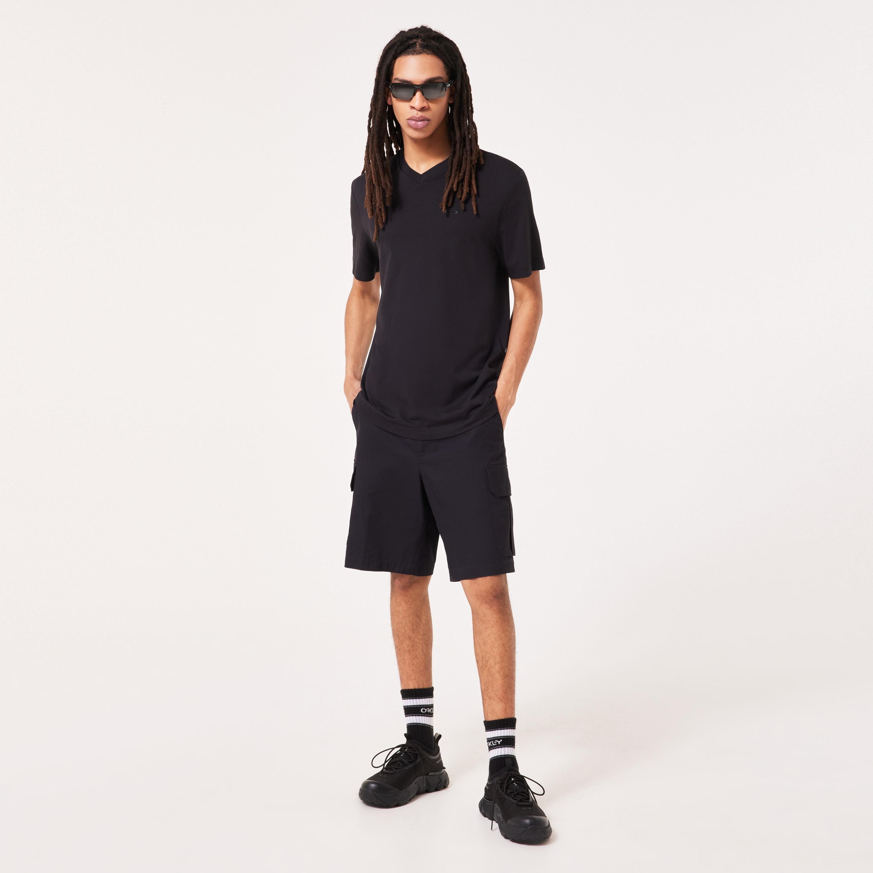 Oakley Oakley Utility Cargo Short - Blackout | Oakley® Product Image