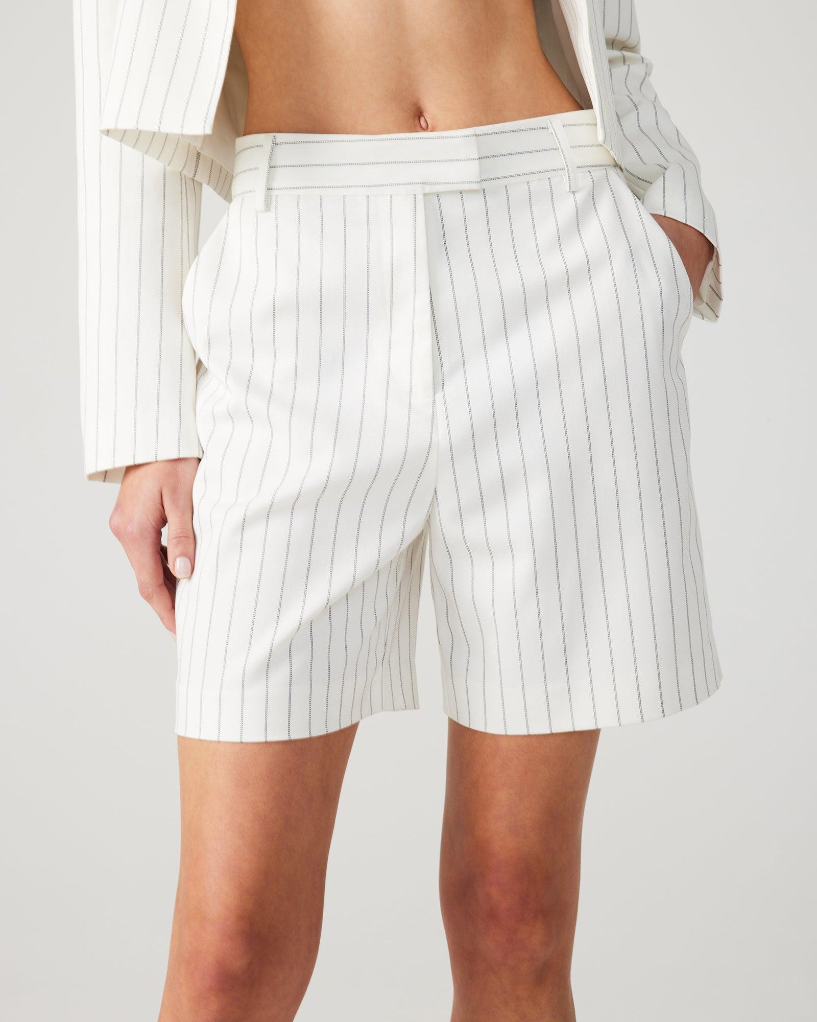 RUBINA SHORTS WHITE/BLACK Female Product Image