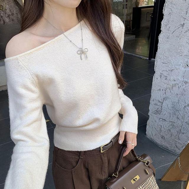 Long-Sleeve Boat Neck Knit Top Product Image