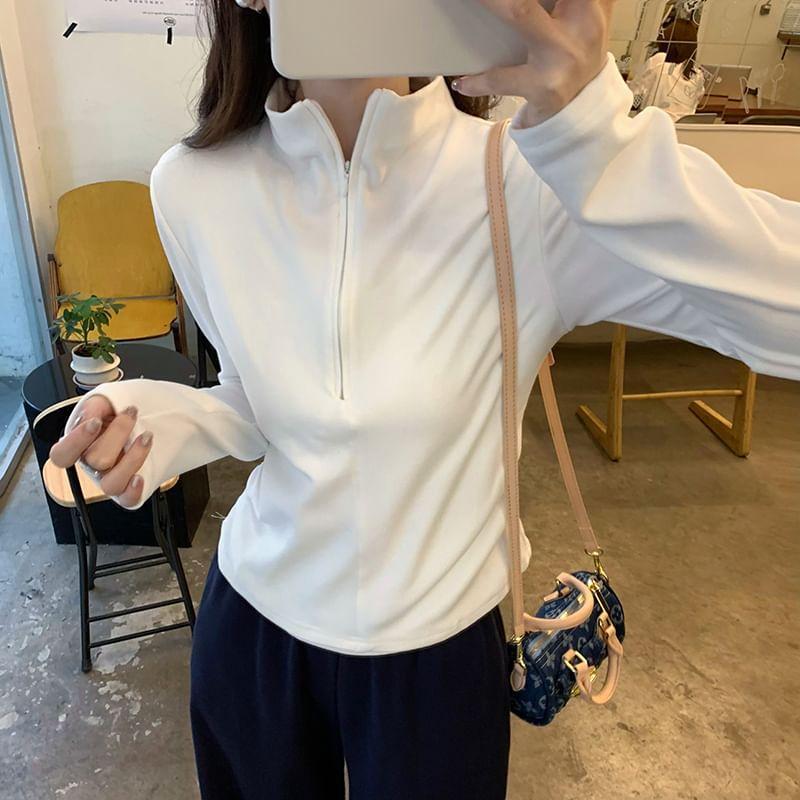 Mock Two-Piece Long-Sleeve Mock Neck Plain Half-Zip T-Shirt Product Image