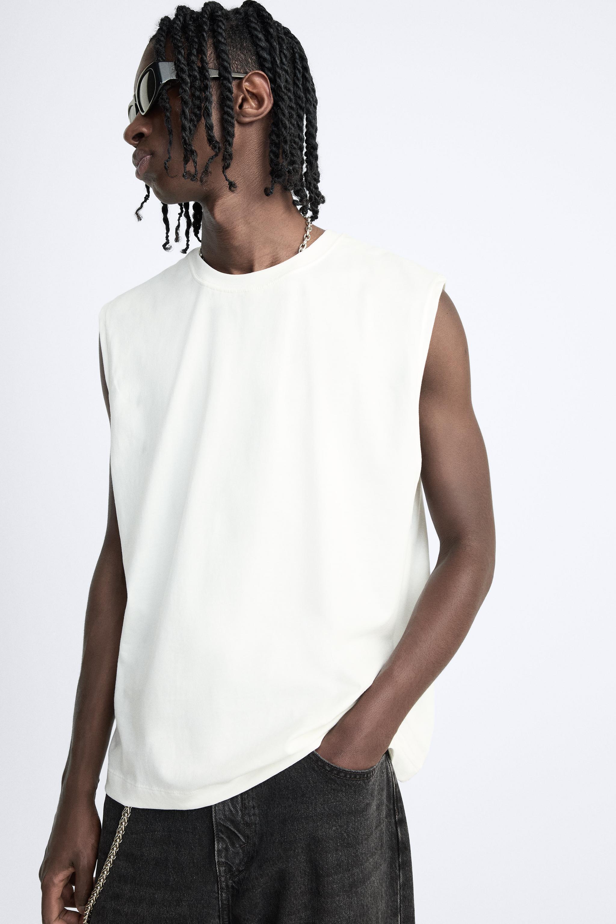 SLEEVELESS TOP Product Image