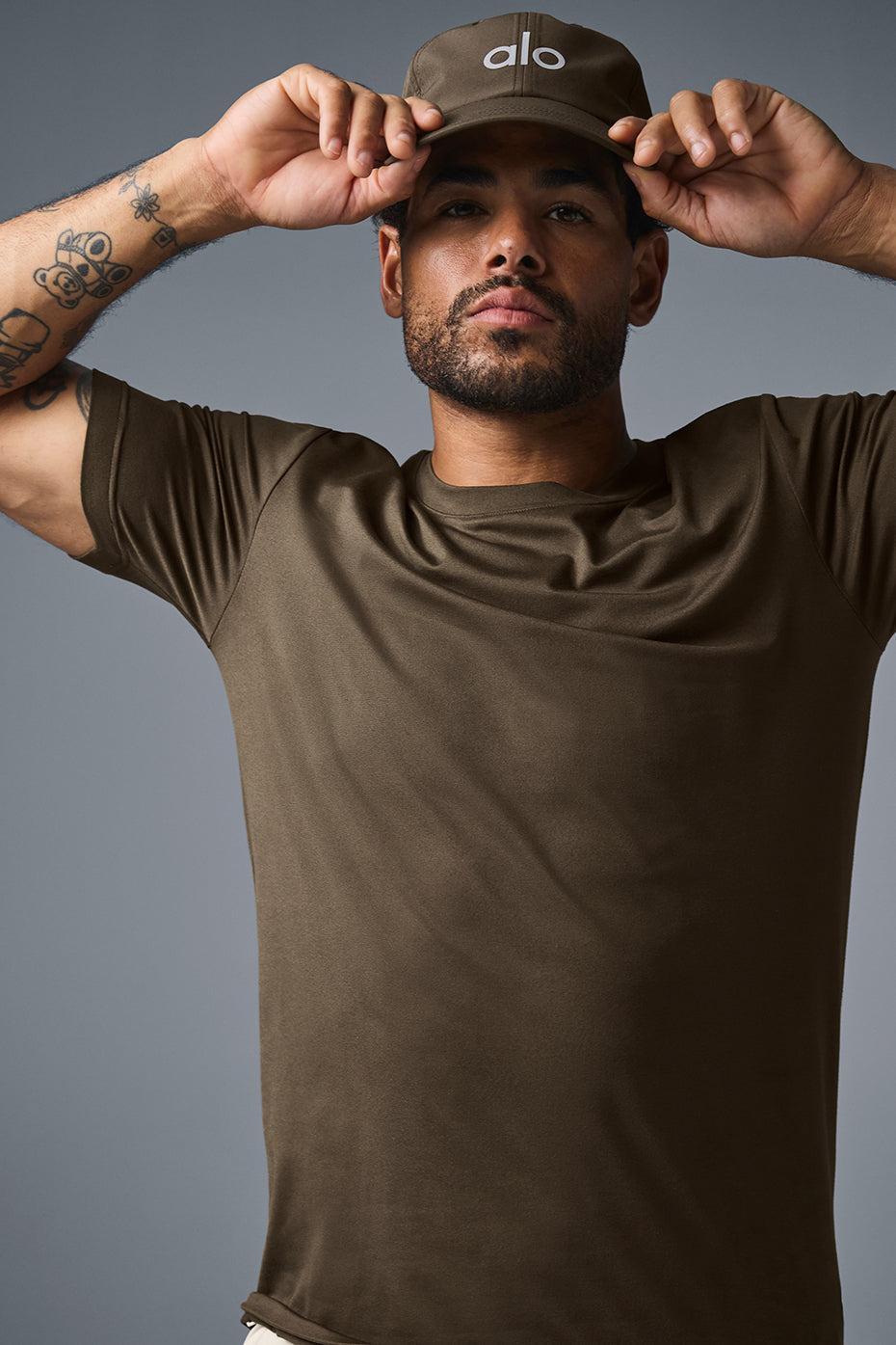 Conquer Reform Crewneck Short Sleeve - Espresso Male Product Image