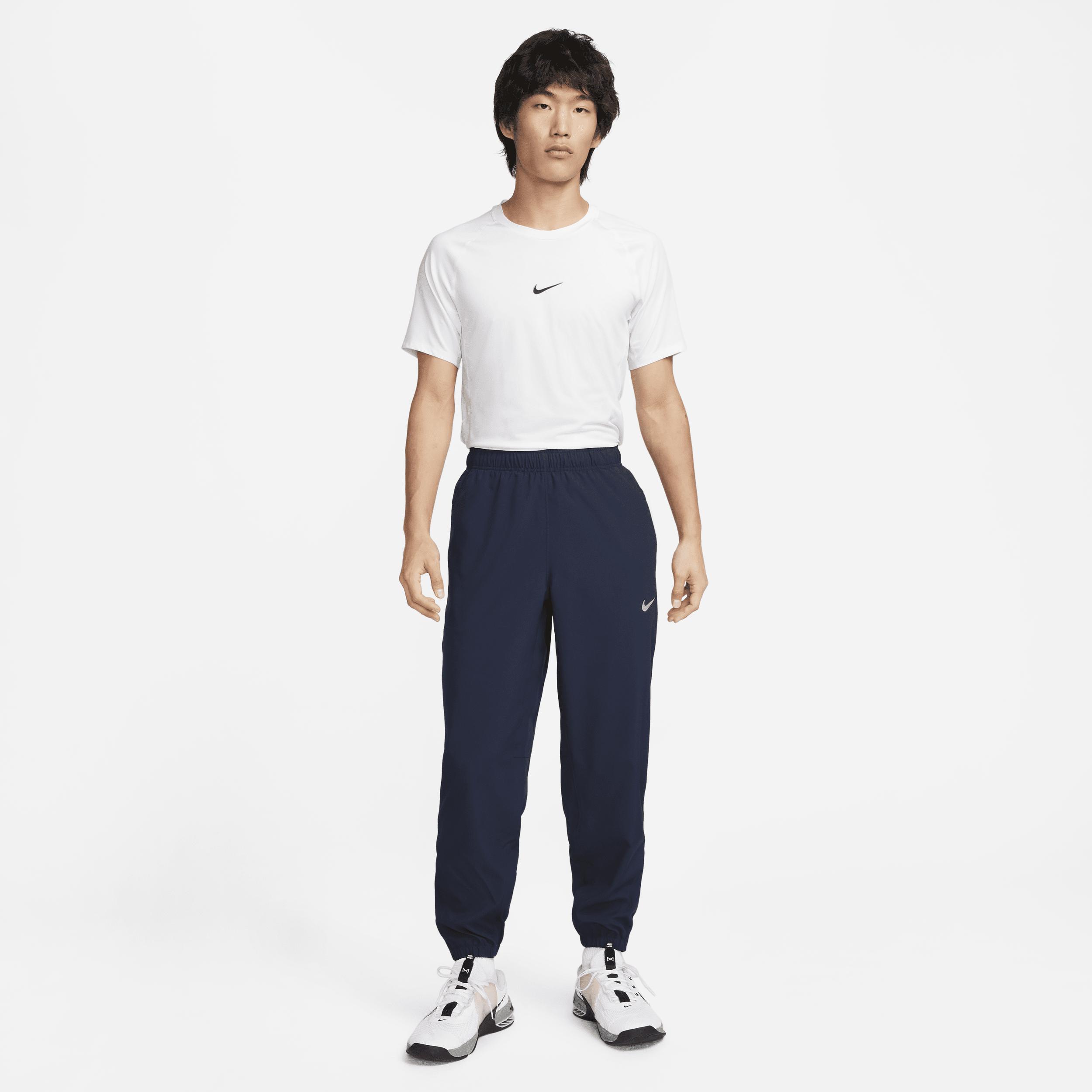 Nike Men's Form Dri-FIT Tapered Versatile Pants Product Image