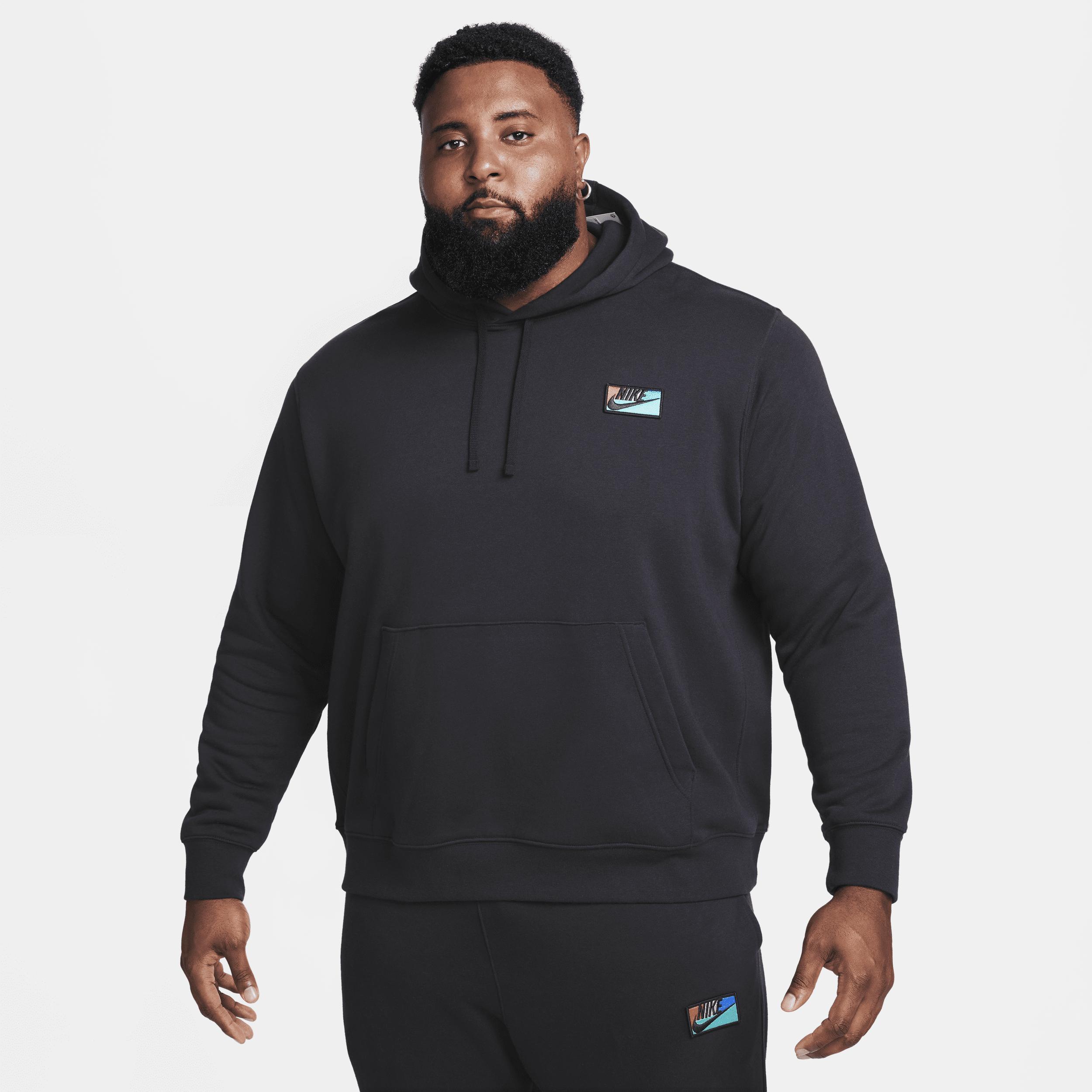 Nike Club Fleece Men's Patch Pullover Hoodie Product Image